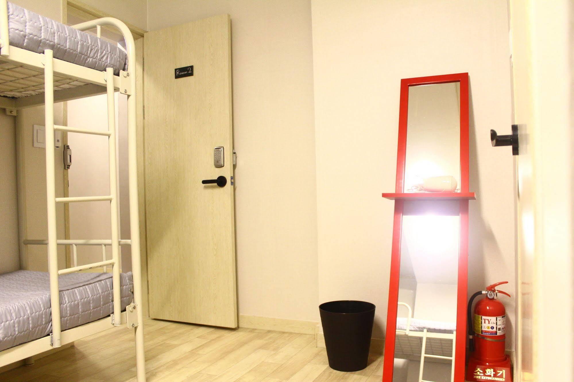 Plan A Hostel Seoul Exterior photo